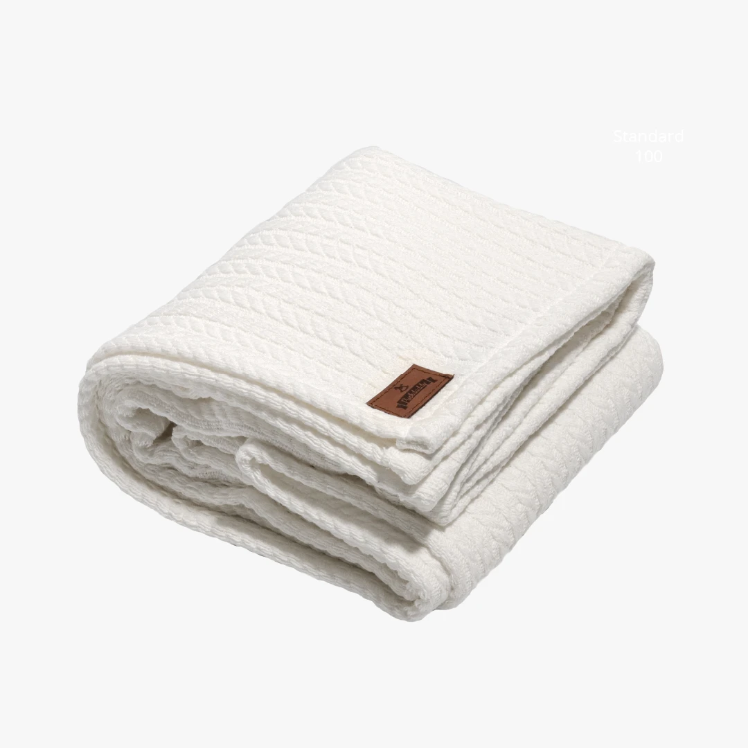 Babydecke Lykke im Zopfstrickmuster, weiß, 72x100 cm